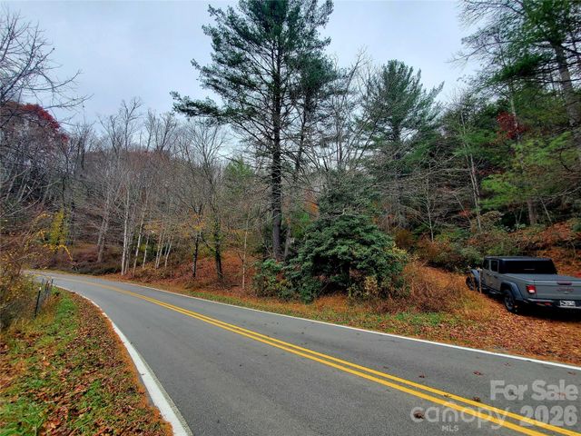 2701 Gouges Creek Road, Spruce Pine, NC 28777