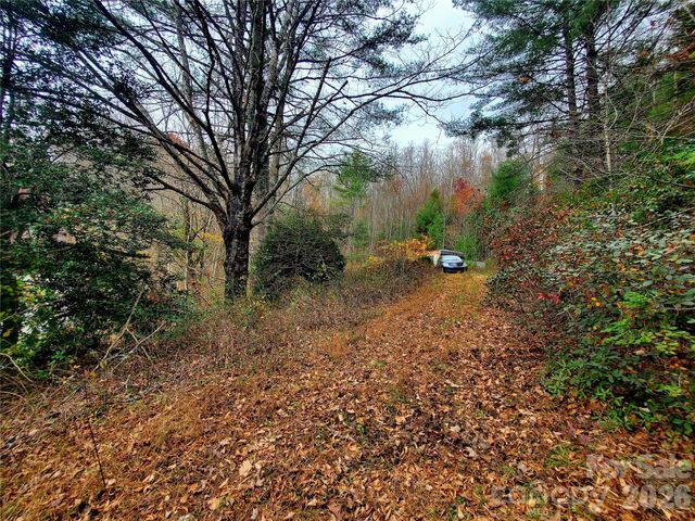 2701 Gouges Creek Road, Spruce Pine, NC 28777