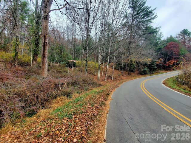 2701 Gouges Creek Road, Spruce Pine, NC 28777