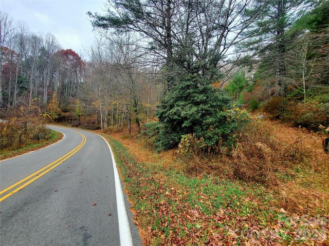 2701 Gouges Creek Road, Spruce Pine, NC 28777