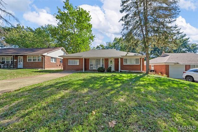 7346 Canton Avenue, Allenton, MO 63130