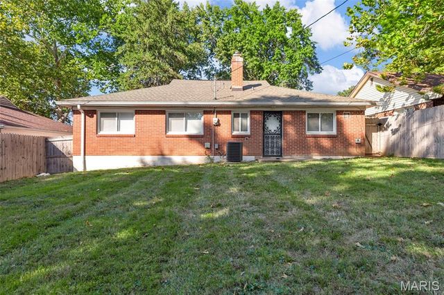 7346 Canton Avenue, Allenton, MO 63130