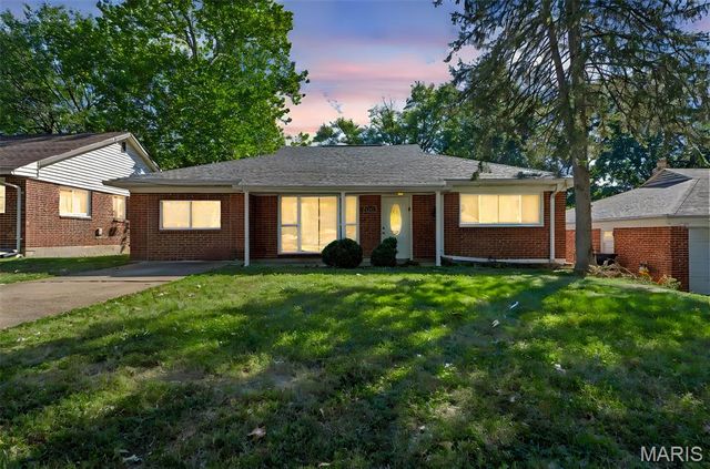 7346 Canton Avenue, Allenton, MO 63130
