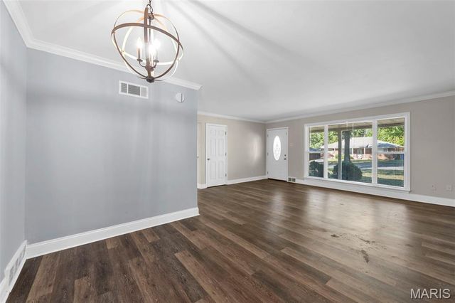 7346 Canton Avenue, Allenton, MO 63130
