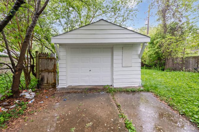 15650 LAPPIN Street, Detroit, MI 48205