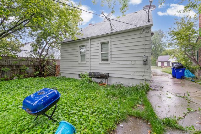 15650 LAPPIN Street, Detroit, MI 48205