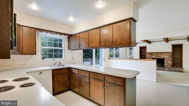 36 HARPER LN, North Wales, PA 19454