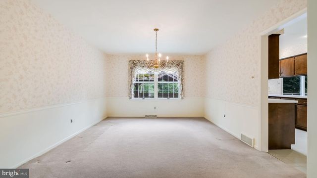 36 HARPER LN, North Wales, PA 19454