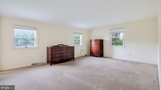 36 HARPER LN, North Wales, PA 19454