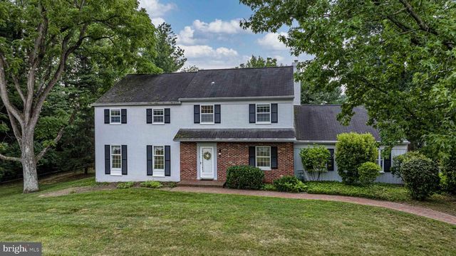 36 HARPER LN, North Wales, PA 19454