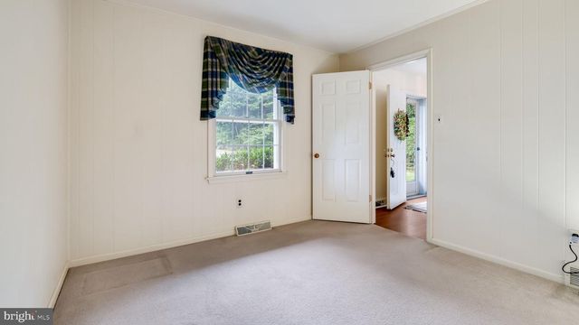 36 HARPER LN, North Wales, PA 19454