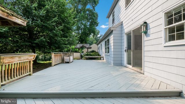 36 HARPER LN, North Wales, PA 19454