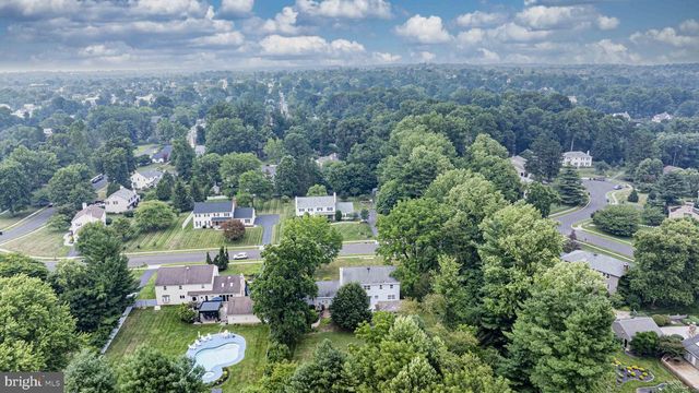 36 HARPER LN, North Wales, PA 19454