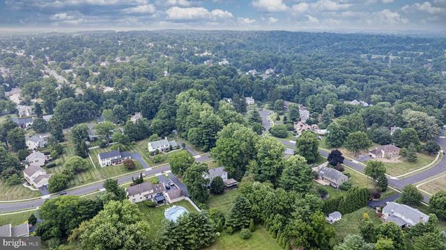 36 HARPER LN, North Wales, PA 19454