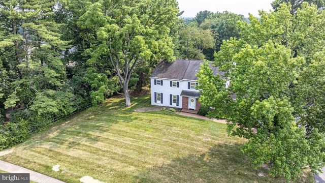36 HARPER LN, North Wales, PA 19454