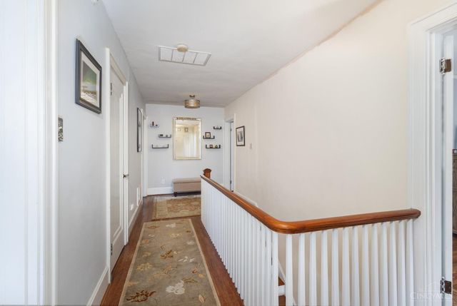 3903 Winding Way, Cincinnati, OH 45229