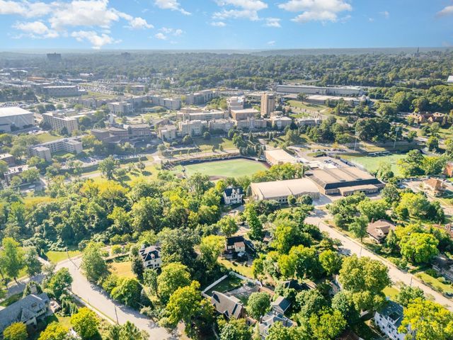 3903 Winding Way, Cincinnati, OH 45229
