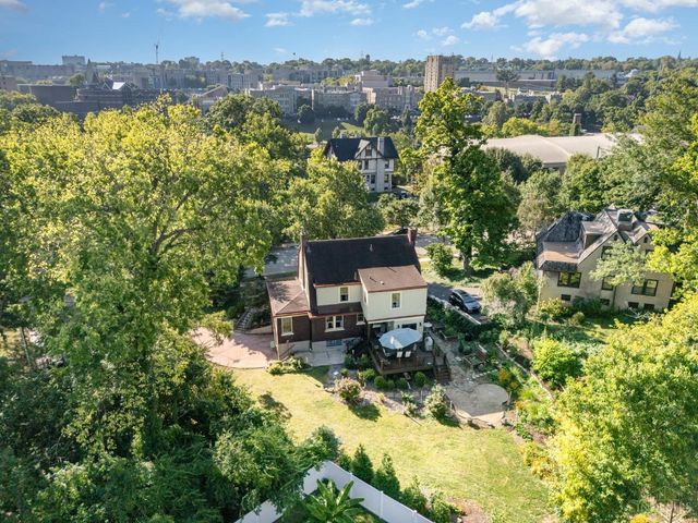 3903 Winding Way, Cincinnati, OH 45229