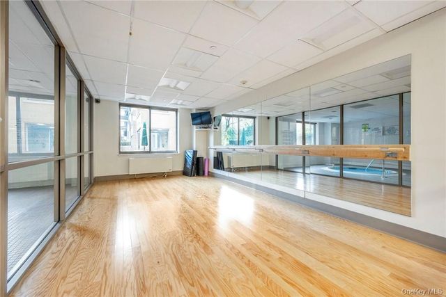 35 N Chatsworth Avenue 3V, Larchmont, NY 10538