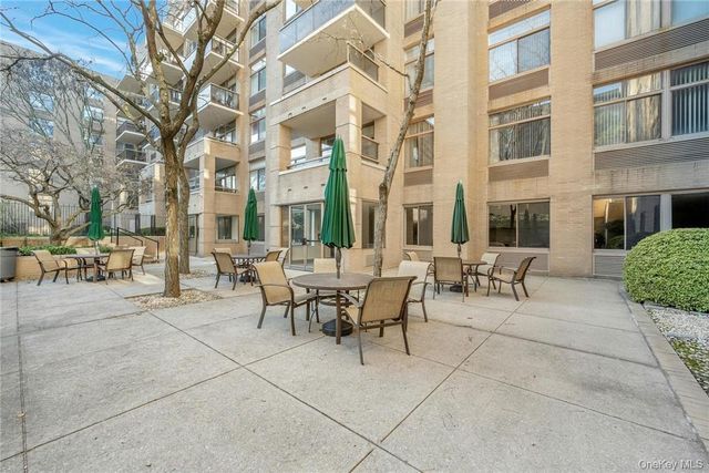 35 N Chatsworth Avenue 3V, Larchmont, NY 10538