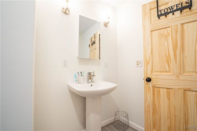 107 County Highway 33, Middlefield, NY 13326