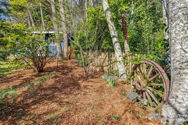 1050 NE Coco Court, Bremerton, WA 98311