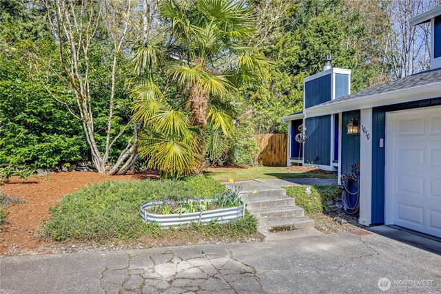 1050 NE Coco Court, Bremerton, WA 98311