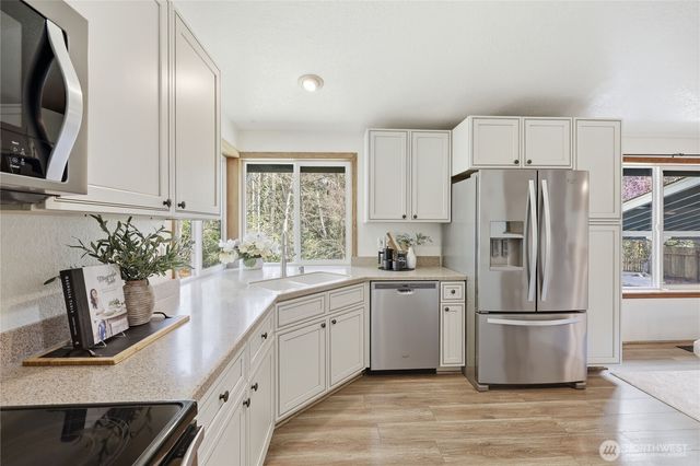 1050 NE Coco Court, Bremerton, WA 98311