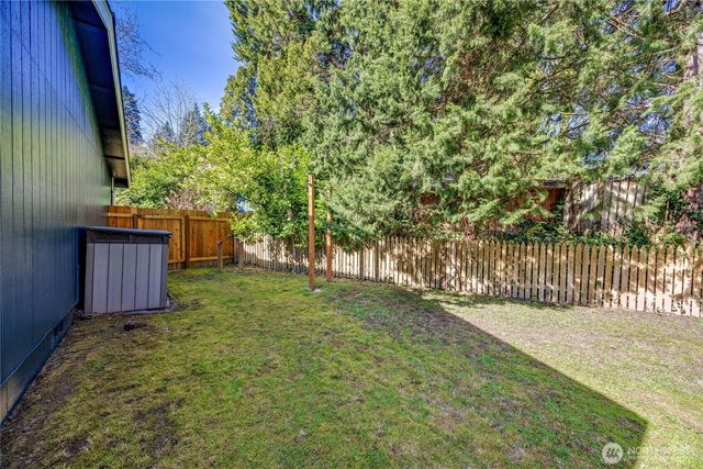 1050 NE Coco Court, Bremerton, WA 98311