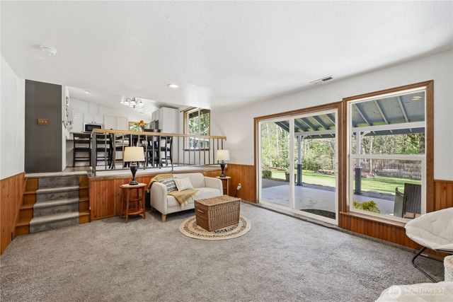 1050 NE Coco Court, Bremerton, WA 98311