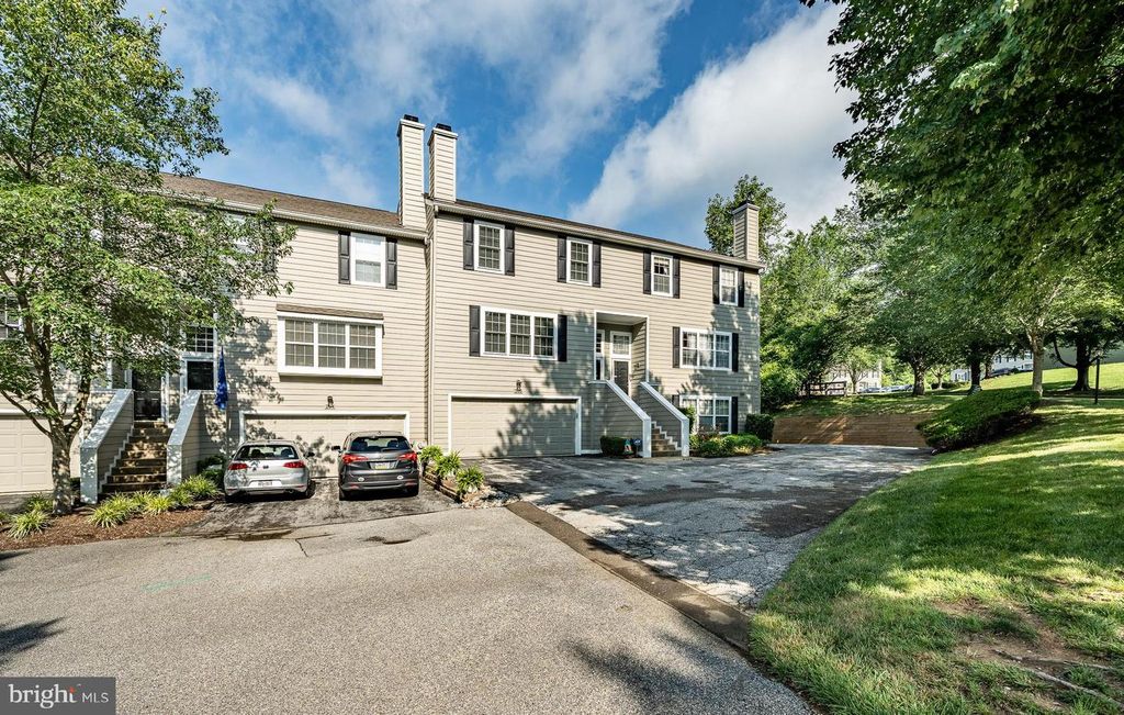 205 PRINCETON CIR #205, Newtown Square, PA 19073