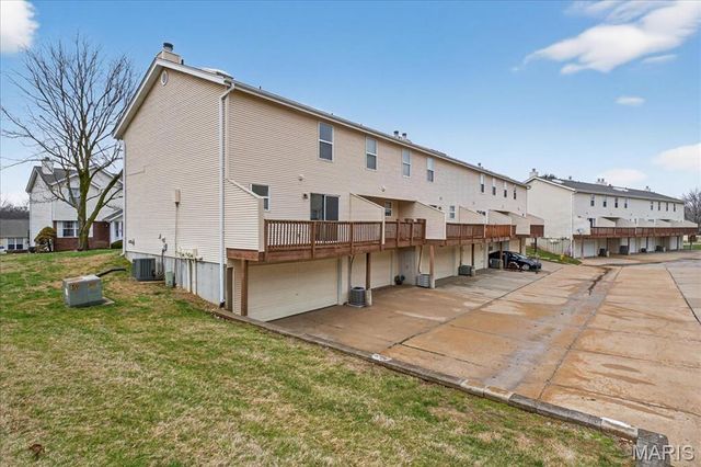 43 Trailside Court 6, St Peters, MO 63303