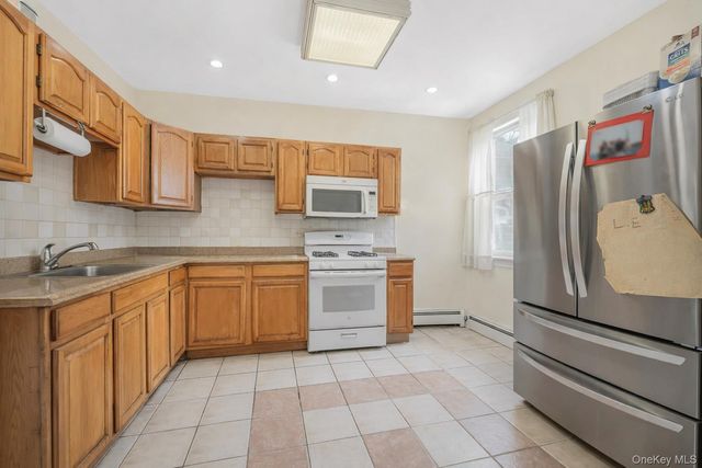 152 Livingston Avenue, Yonkers, NY 10705