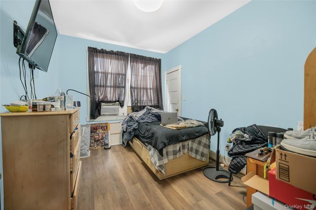 152 Livingston Avenue, Yonkers, NY 10705