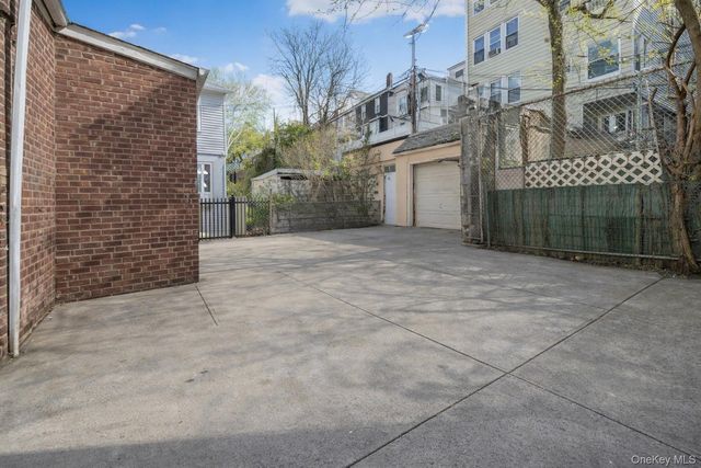 152 Livingston Avenue, Yonkers, NY 10705