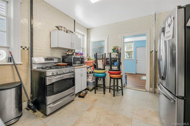 152 Livingston Avenue, Yonkers, NY 10705