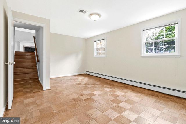 6450 OLD CHESTERBROOK RD, Mclean, VA 22101