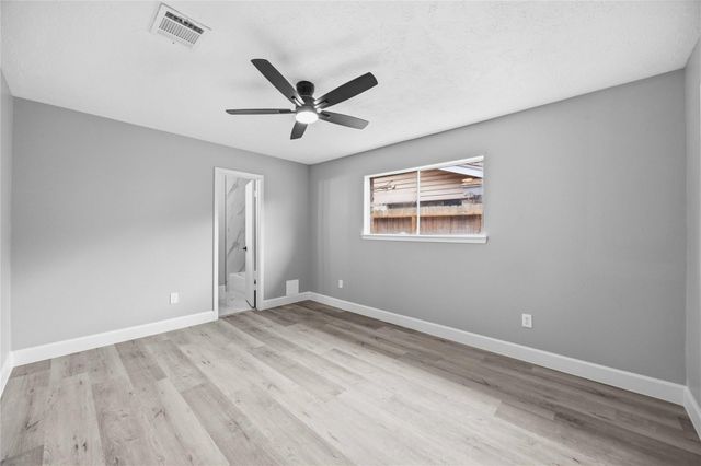 9710 Willow Wood Lane, Houston, TX 77086