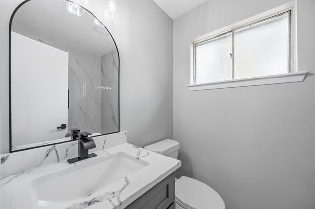 9710 Willow Wood Lane, Houston, TX 77086