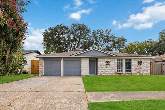 9710 Willow Wood Lane, Houston, TX 77086
