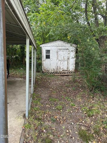 1615 Preston Street, Burlington, NC 27217