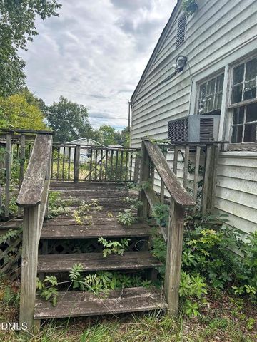 1615 Preston Street, Burlington, NC 27217