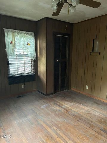 1615 Preston Street, Burlington, NC 27217