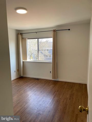 23 RICHARD CT, Princeton, NJ 08540