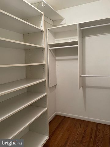23 RICHARD CT, Princeton, NJ 08540