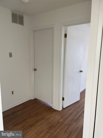23 RICHARD CT, Princeton, NJ 08540