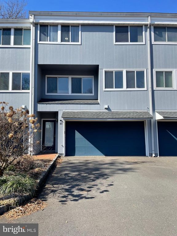 23 RICHARD CT, Princeton, NJ 08540