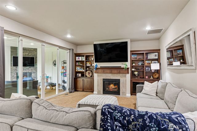 4921 Skylark Street NE, Lacey, WA 98516
