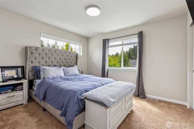 4921 Skylark Street NE, Lacey, WA 98516