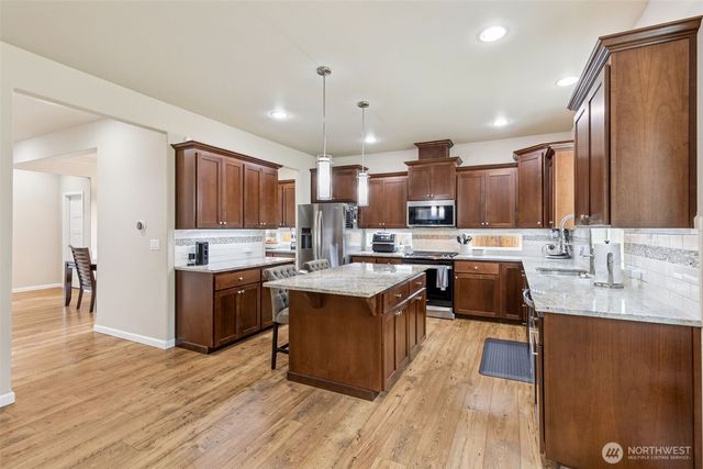 4921 Skylark Street NE, Lacey, WA 98516